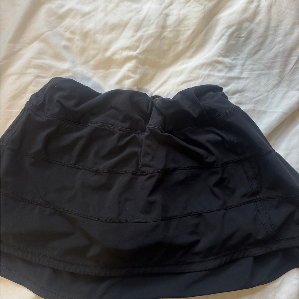 lulu black skirt